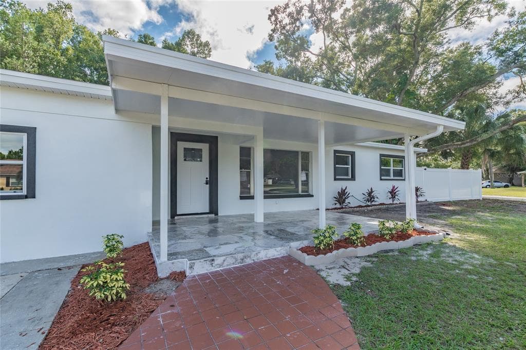 1710 W ERNA DRIVE TAMPA, FL 33603