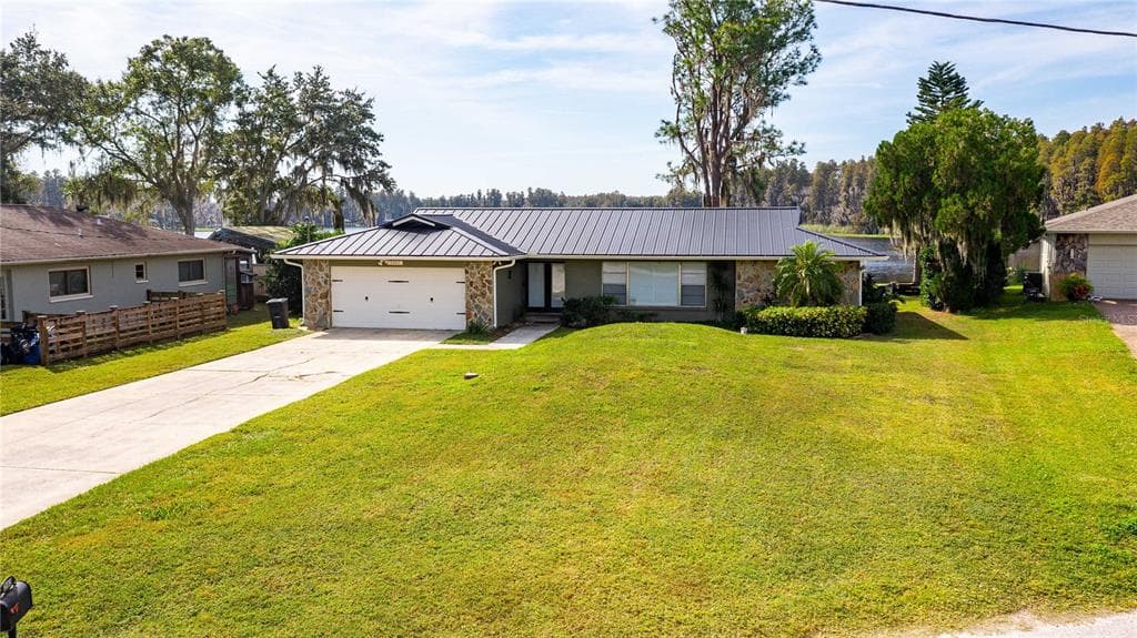 2963 LAKE SAXON DRIVE LAND O LAKES, FL 34639