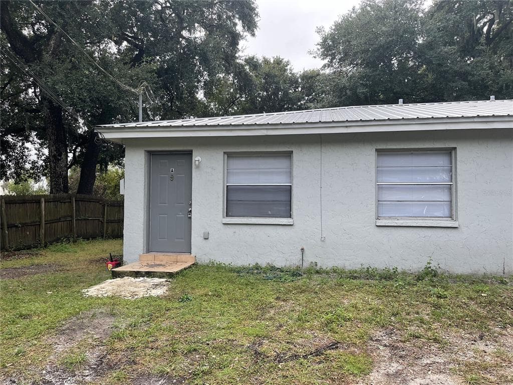 1509 W LOWRY AVENUE PLANT CITY, FL 33563