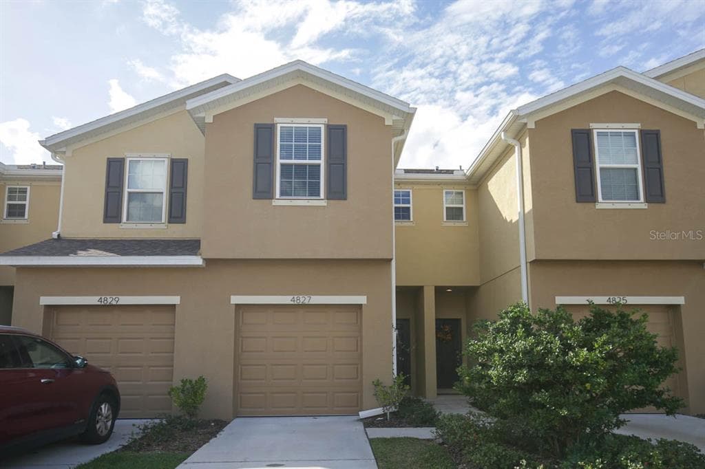 4827 WHITE SANDERLING COURT TAMPA, FL 33619