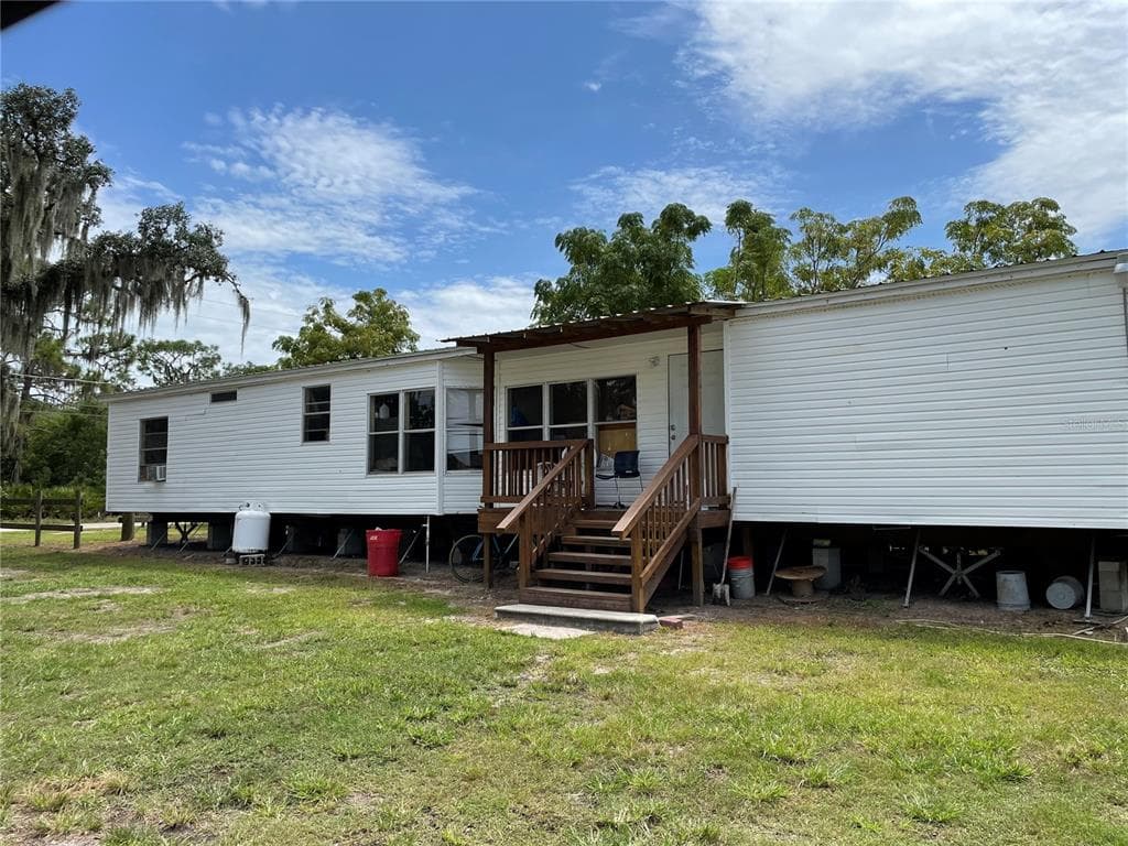 105 DELIA STREET WIMAUMA, FL 33598