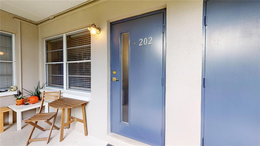 212 S CHURCH AVENUE UNIT 202 TAMPA, FL 33609