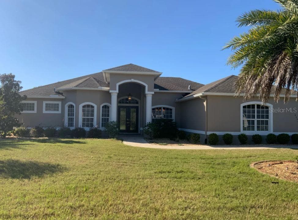 8402 CHARLESTON DRIVE WEEKI WACHEE, FL 34613