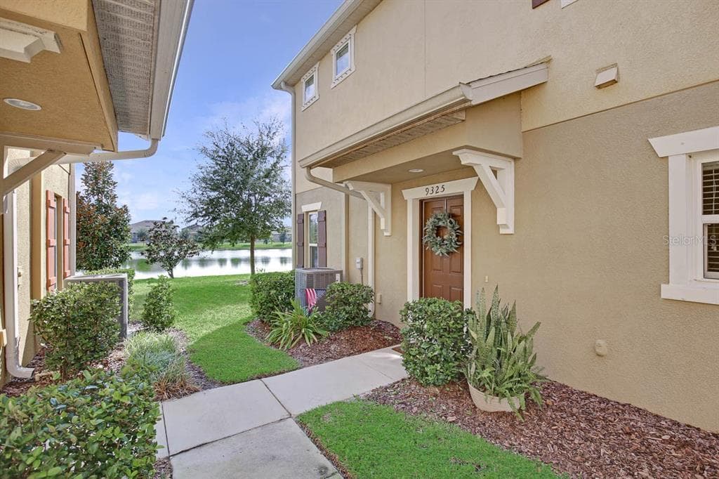 9325 AMERICAN HICKORY LANE RIVERVIEW, FL 33578