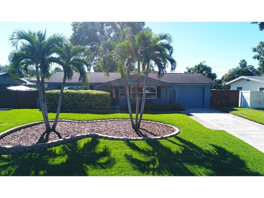 4568 35TH TERRACE N ST PETERSBURG, FL 33713