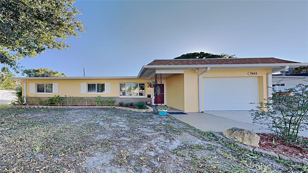 7481 OAK STREET NE ST PETERSBURG, FL 33702