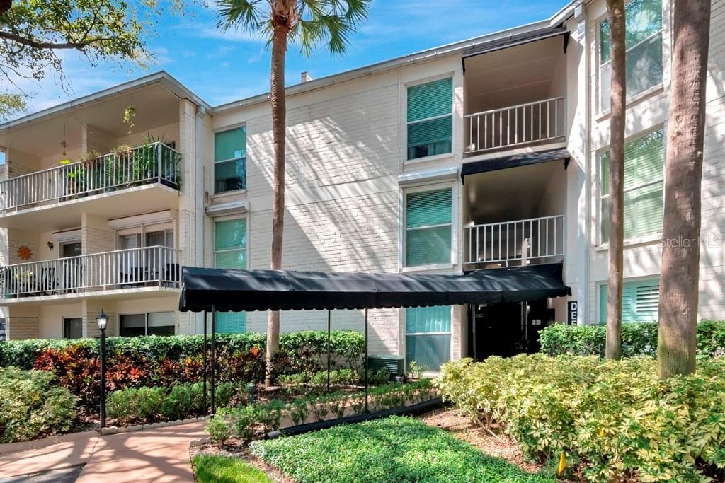 3325 BAYSHORE BOULEVARD UNIT D37 TAMPA, FL 33629