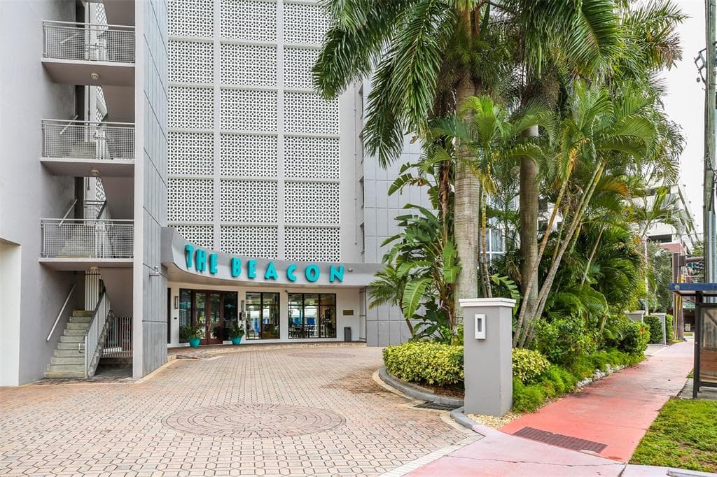 470 3RD STREET S UNIT 422 ST PETERSBURG, FL 33701