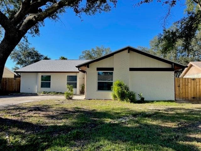 11341 HOLLYGLEN DRIVE