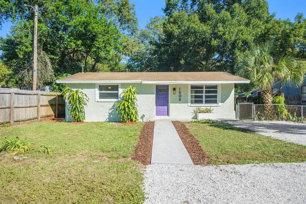 1906 E JEAN STREET