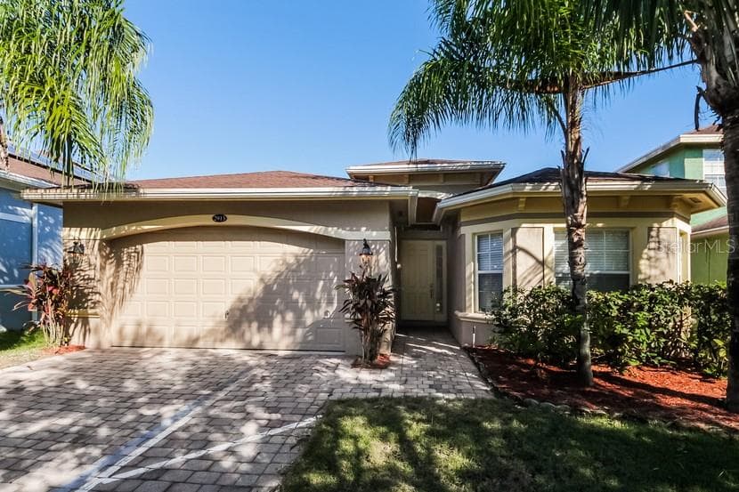 2913 BONITA CIRCLE KISSIMMEE, FL 34744