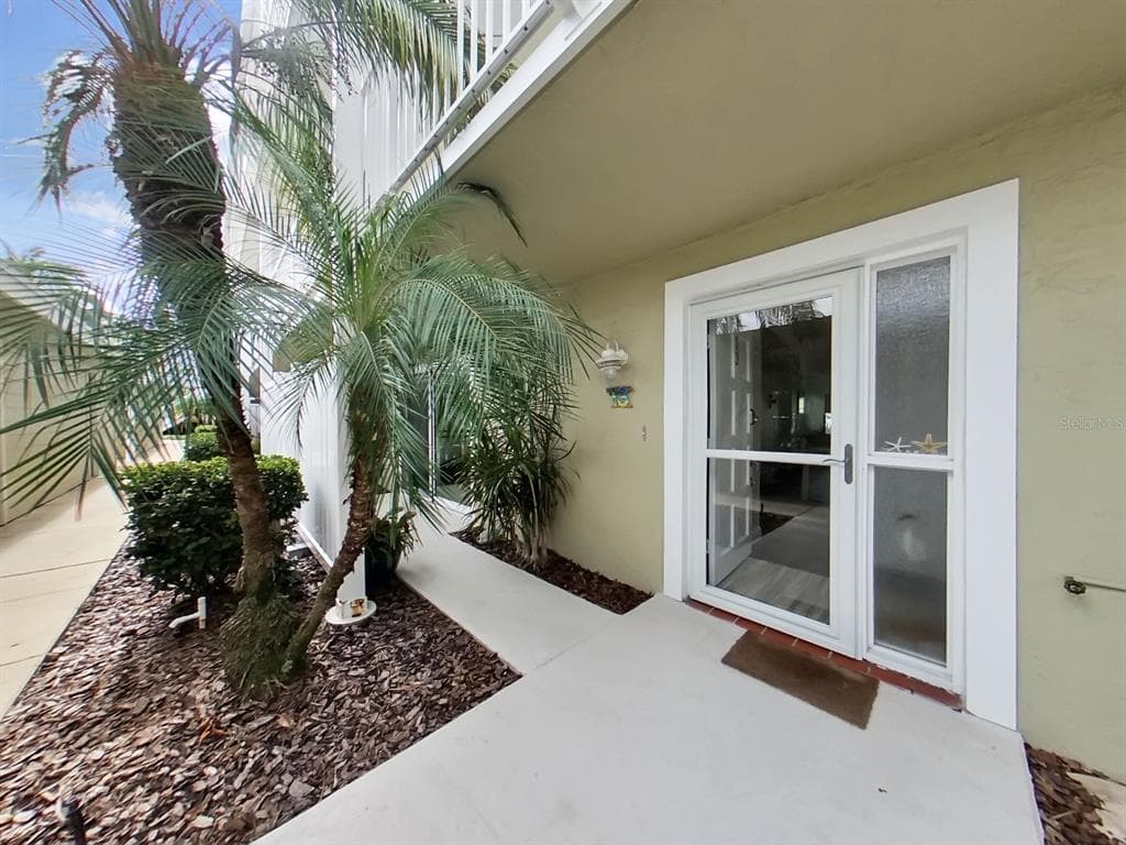 433 S PAULA DRIVE UNIT 13 DUNEDIN, FL 34698