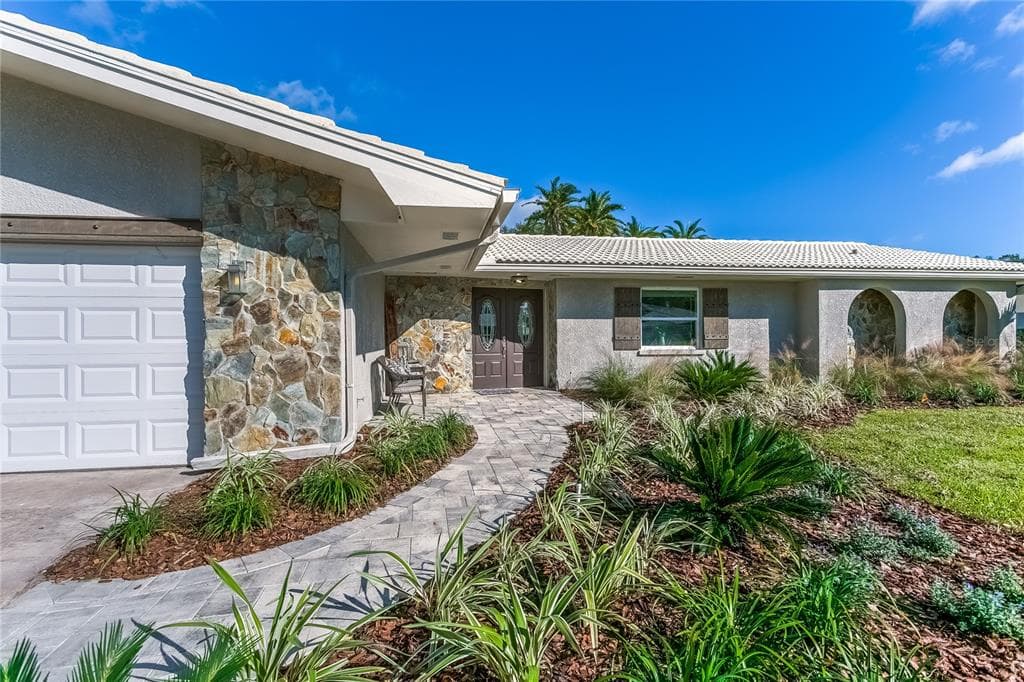11391 REGAL LANE LARGO, FL 33774
