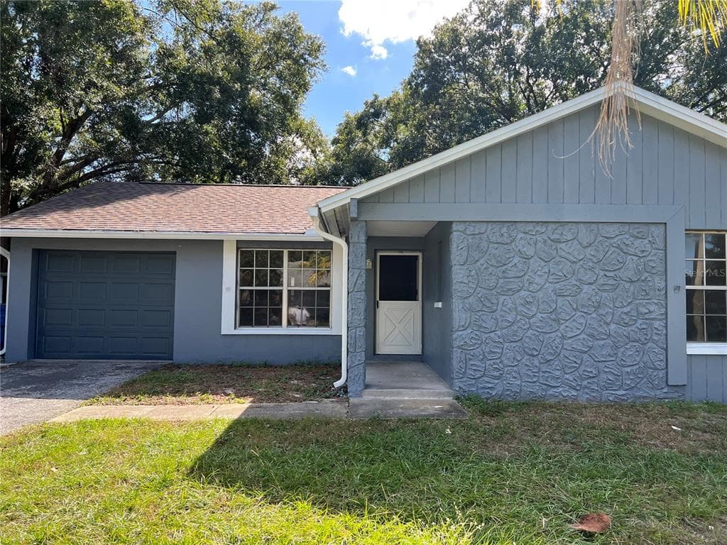 7436 IVORY TERRACE NEW PORT RICHEY, FL 34655