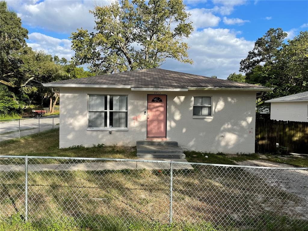 8415 N 10TH STREET TAMPA, FL 33604