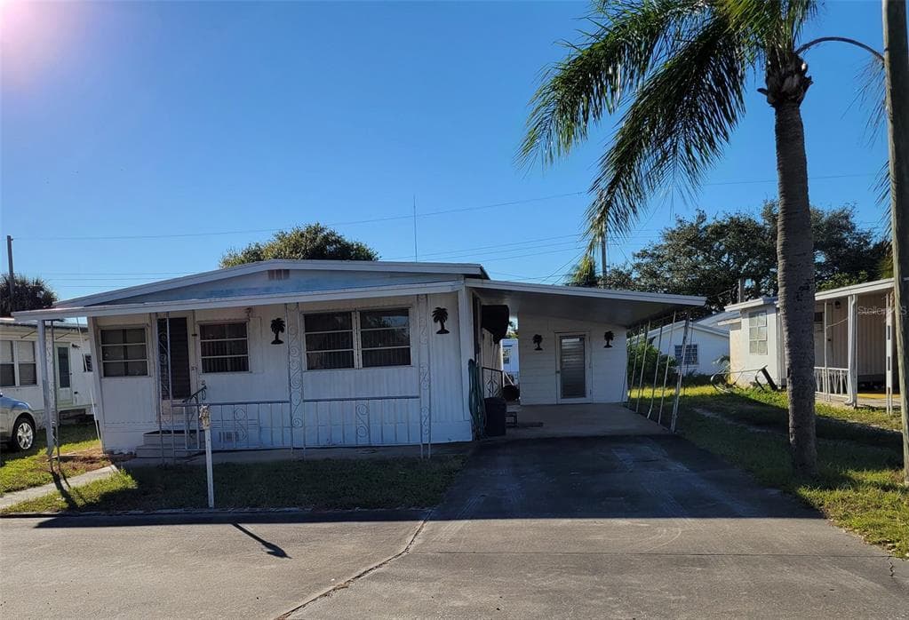 1827 ORANGE DRIVE HOLIDAY, FL 34691