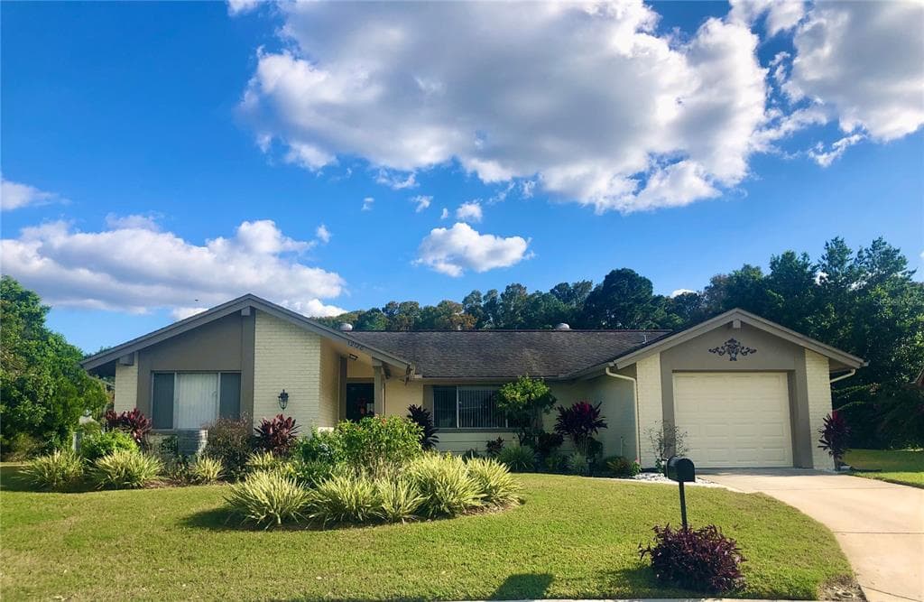 12120 FIELDSTONE LANE HUDSON, FL 34667