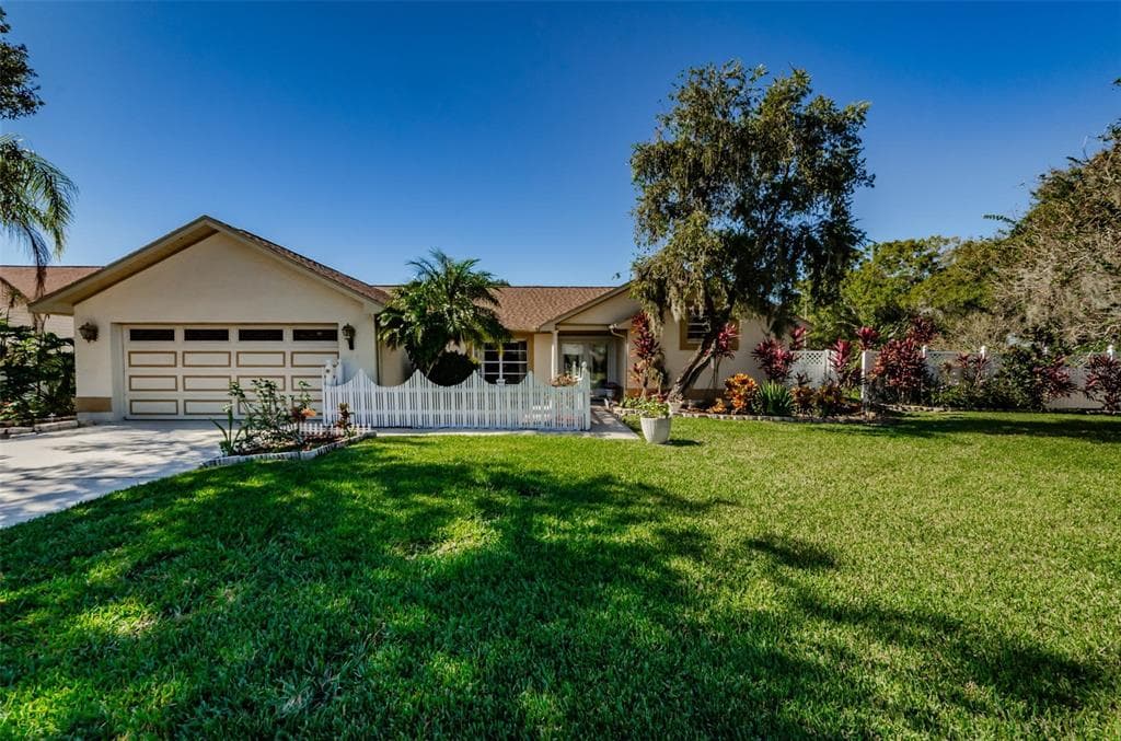4301 ELTON PLACE VALRICO, FL 33596
