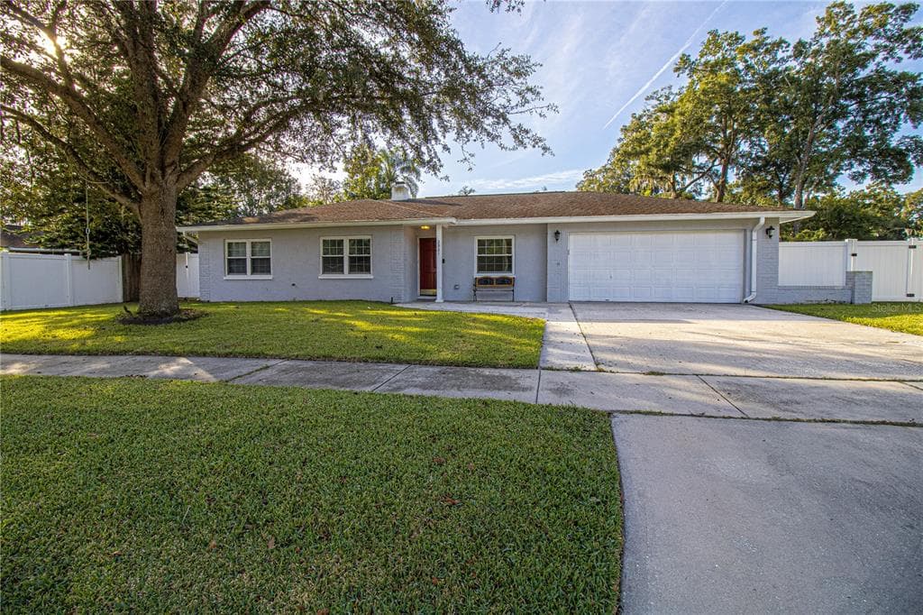 2921 FOREST CIRCLE SEFFNER, FL 33584