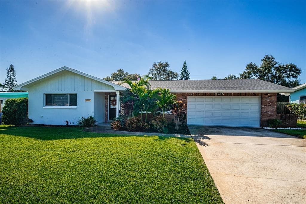 1333 CHESTERFIELD DRIVE CLEARWATER, FL 33756
