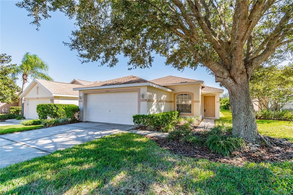 23512 BERMUDA BAY COURT LAND O LAKES, FL 34639