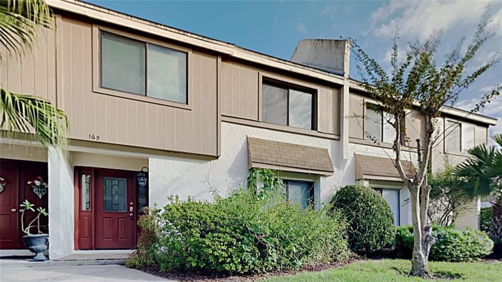 165 LAGO VISTA BOULEVARD CASSELBERRY, FL 32707