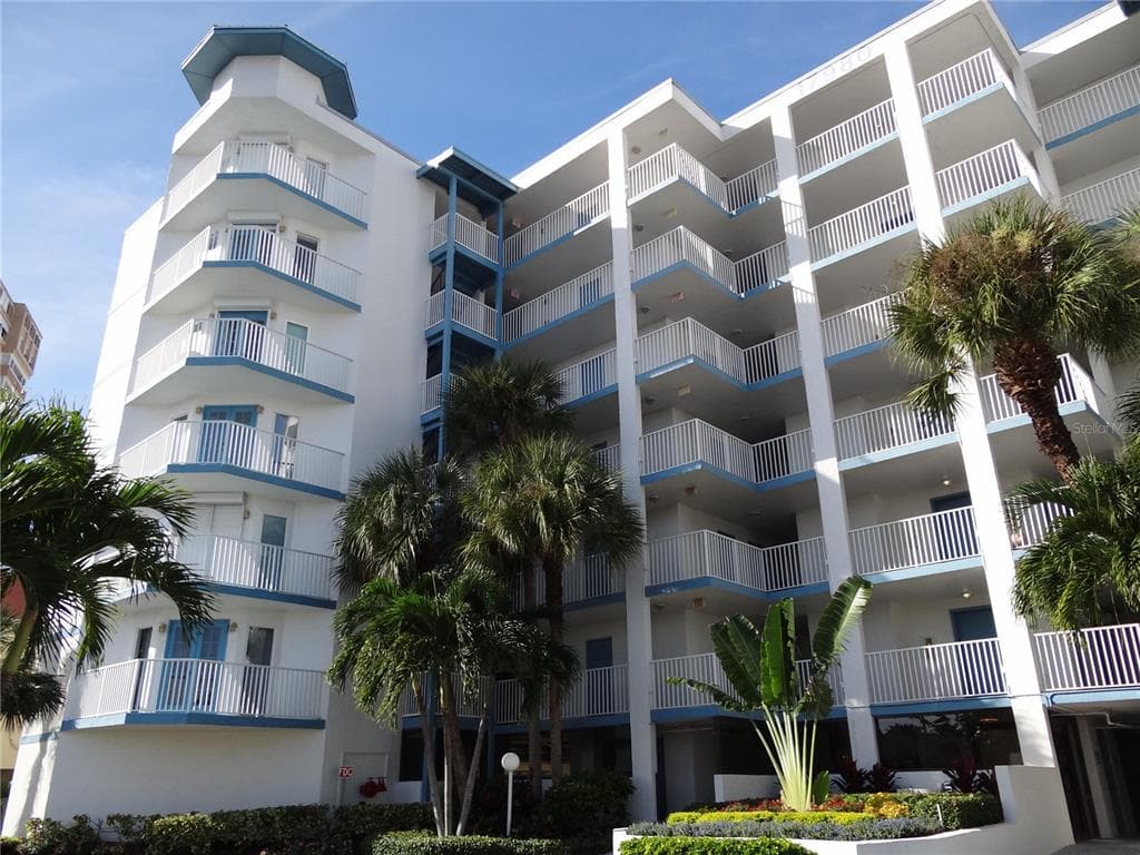 17980 GULF BOULEVARD UNIT 601 REDINGTON SHORES, FL 33708