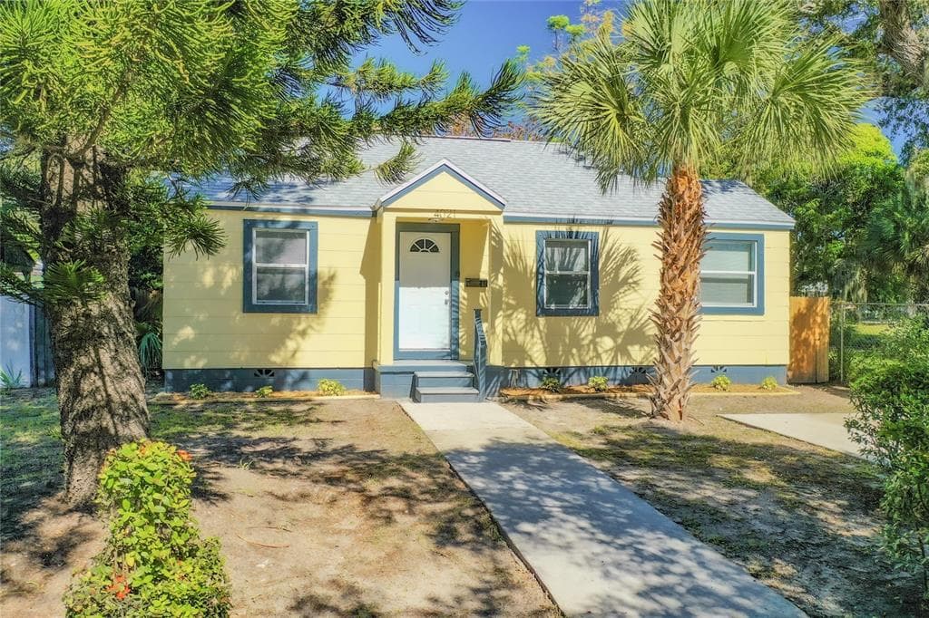 4021 18TH AVENUE S ST PETERSBURG, FL 33711