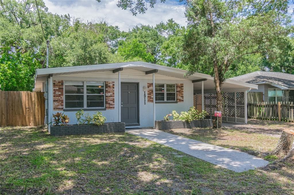 1911 W SAINT CONRAD STREET TAMPA, FL 33607