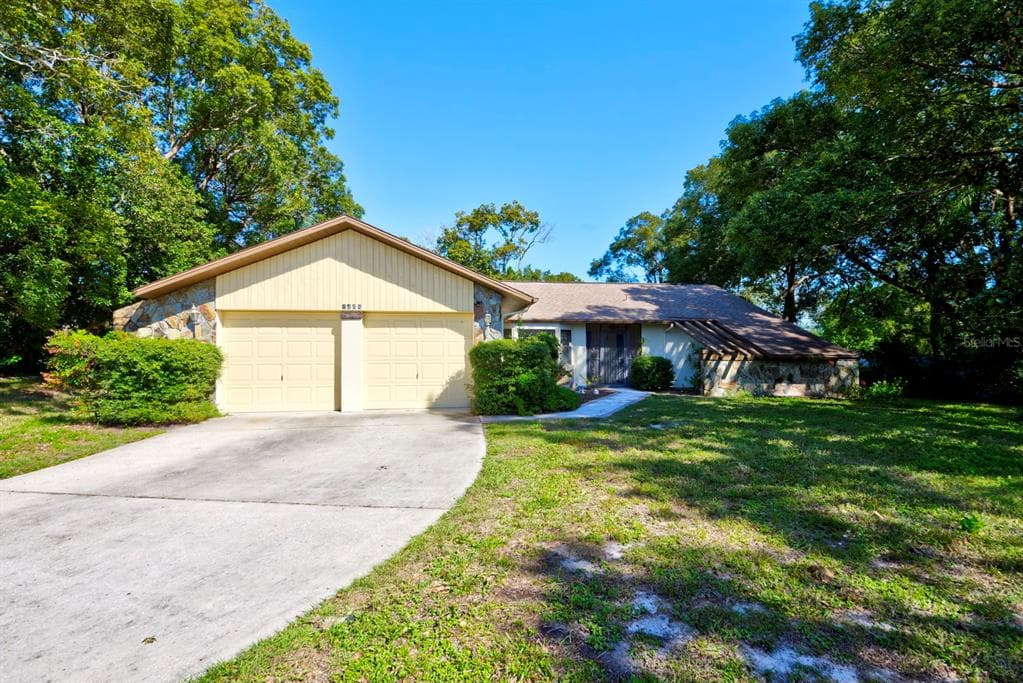 1468 NEWHOPE ROAD SPRING HILL, FL 34606