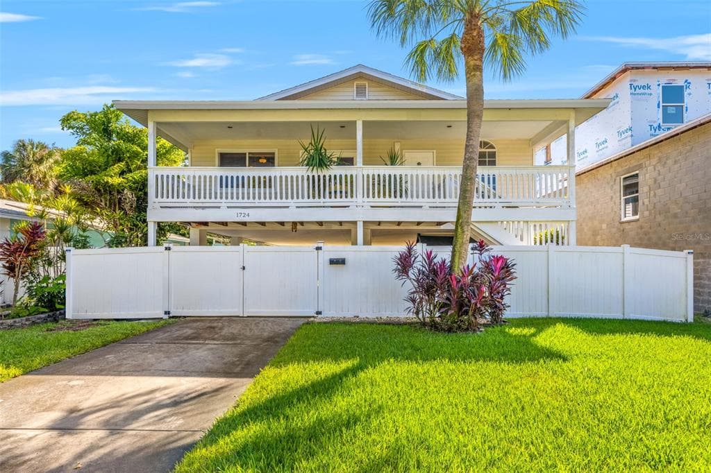 1724 MARYLAND AVENUE NE ST PETERSBURG, FL 33703