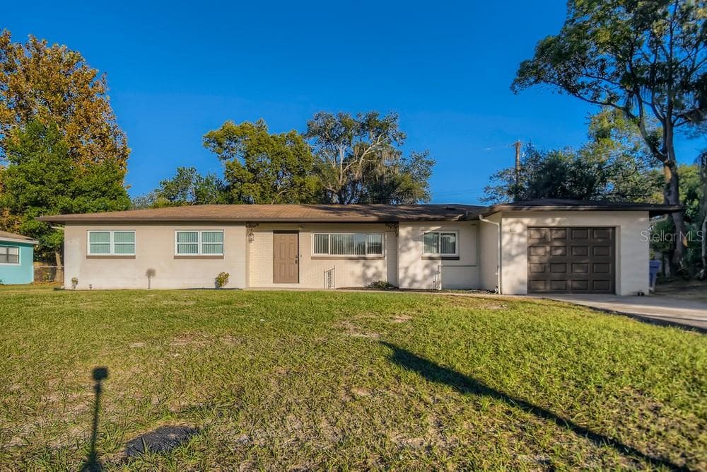 8011 CARDINAL DRIVE TAMPA, FL 33617