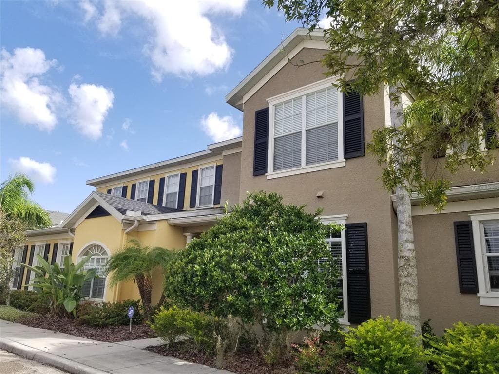 8307 MANOR CLUB CIRCLE UNIT 2 TAMPA, FL 33647