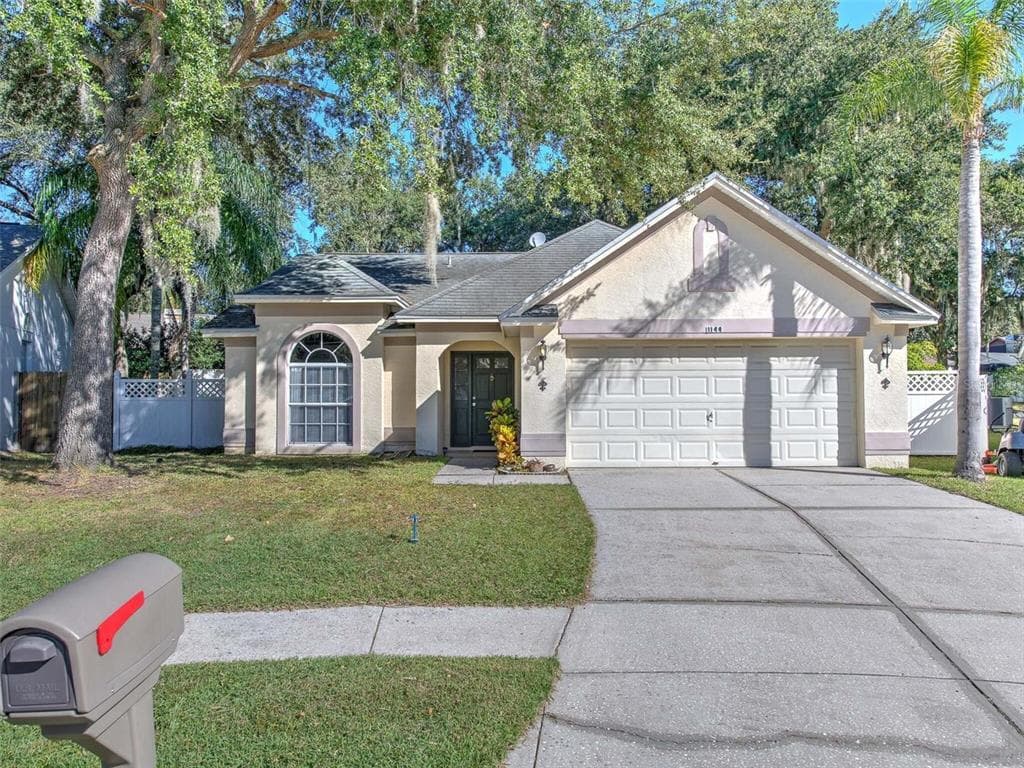 1144 HARDWOOD DRIVE VALRICO, FL 33596