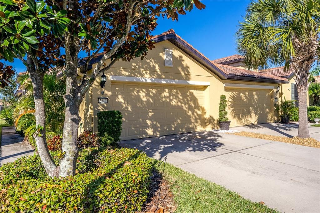 5644 SUNSET FALLS DRIVE APOLLO BEACH, FL 33572