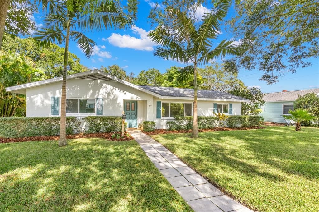 109 34TH AVENUE N ST PETERSBURG, FL 33704