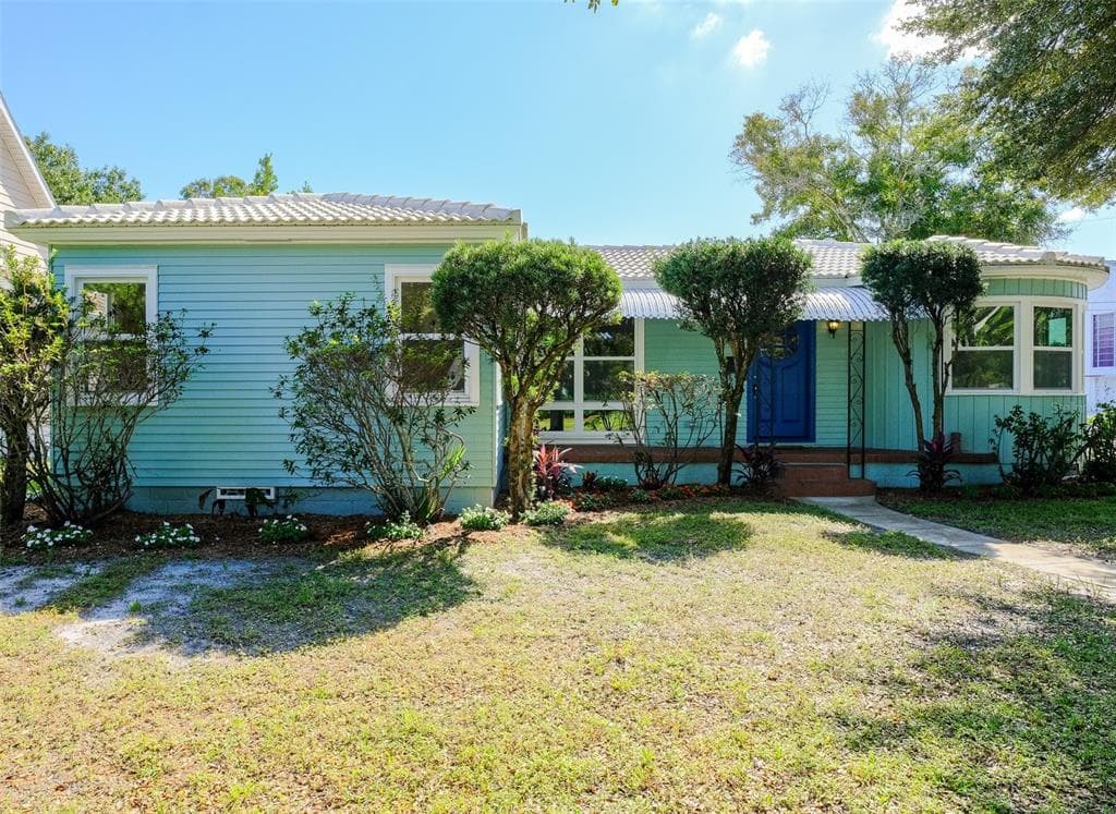 4262 1ST AVENUE N ST PETERSBURG, FL 33713