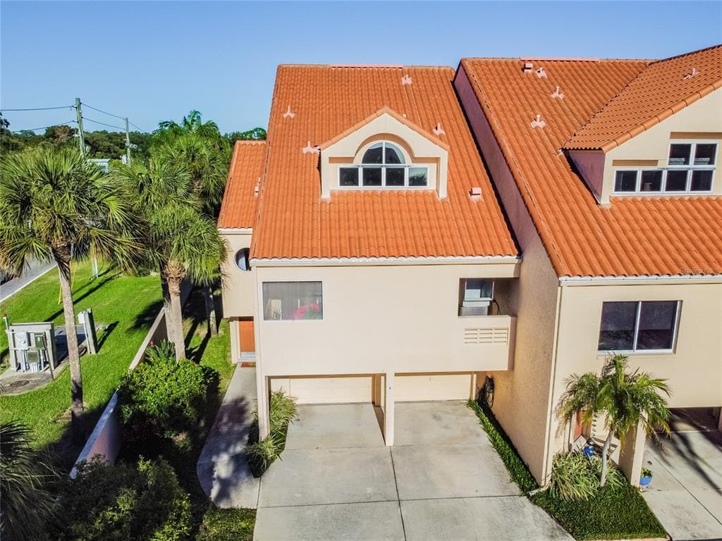 1605 ROYAL PALM DRIVE S UNIT A GULFPORT, FL 33707