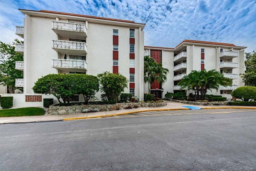 2630 PEARCE DRIVE UNIT 403 CLEARWATER, FL 33764