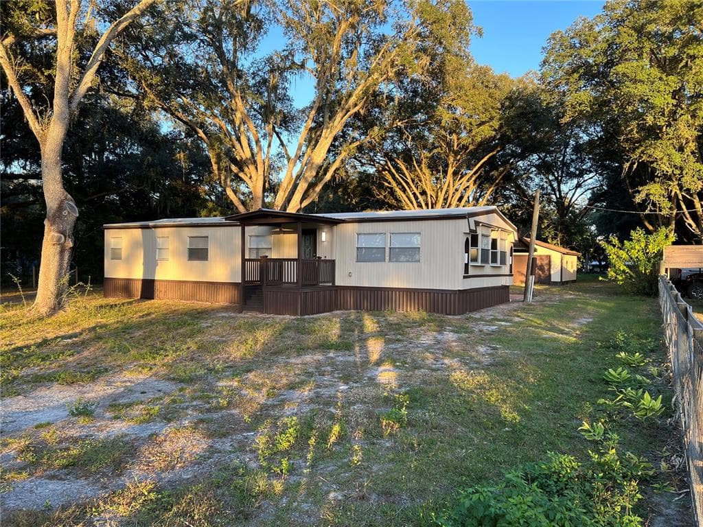 9106 FORT KING ROAD DADE CITY, FL 33525