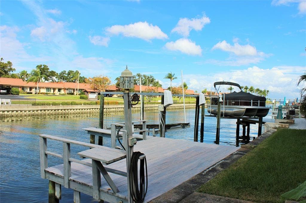 18675 US HIGHWAY 19 N UNIT 137 CLEARWATER, FL 33764