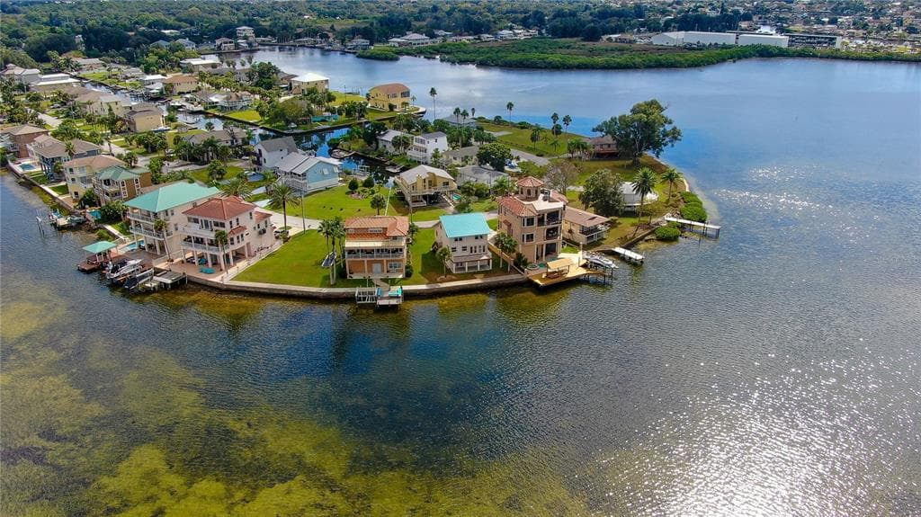 6421 DRIFTWOOD DRIVE