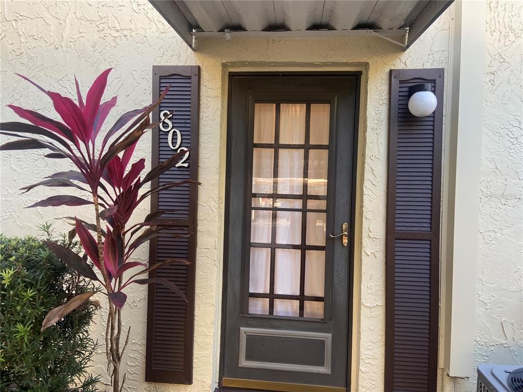 501 E BAY DRIVE UNIT 802 LARGO, FL 33770