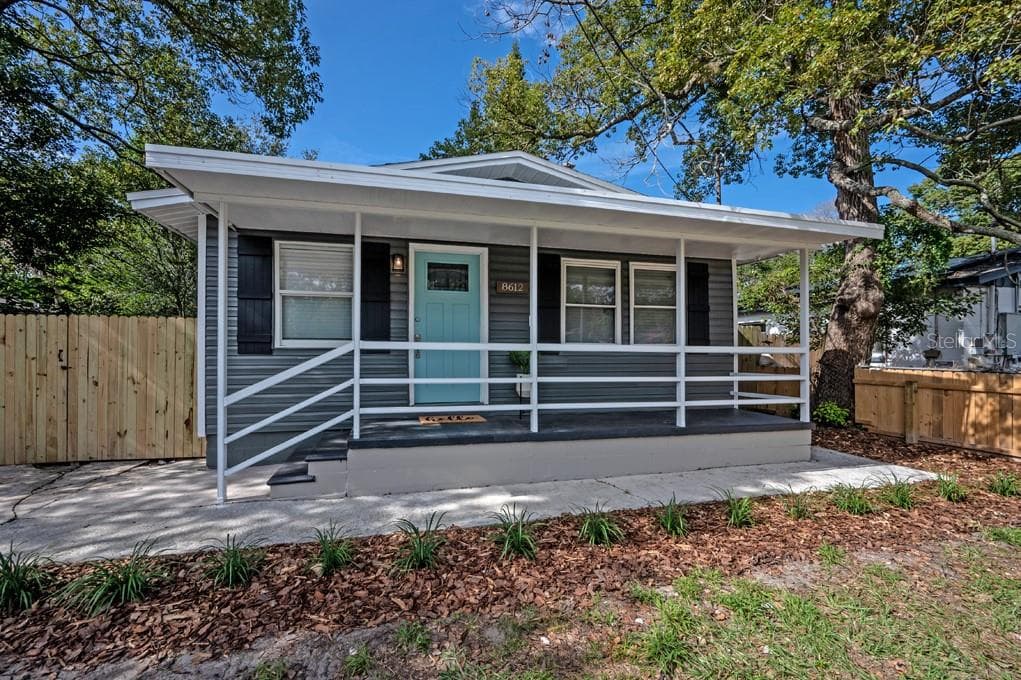 8612 N MULBERRY STREET TAMPA, FL 33604