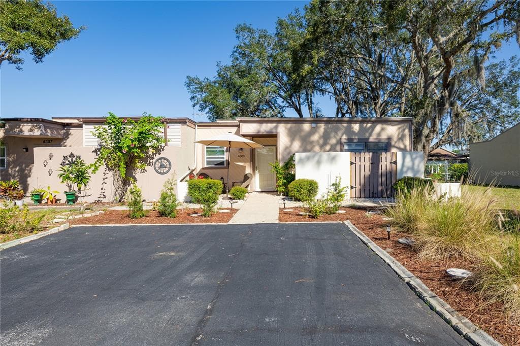 4309 SUSSEX STREET HOLIDAY, FL 34691