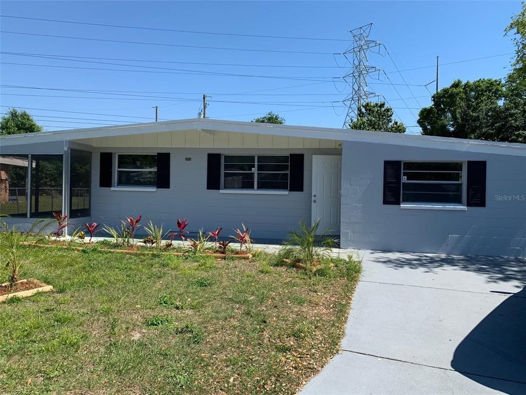 2030 WINDSOR WAY TAMPA, FL 33619