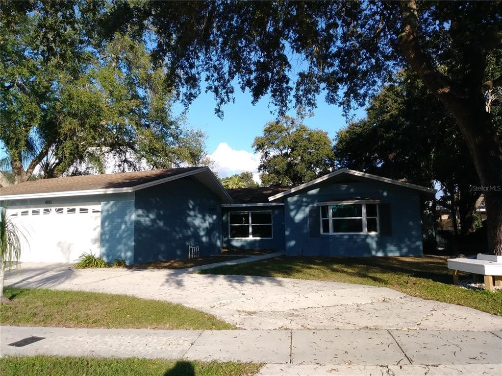 4705 ONYX PLACE TAMPA, FL 33615