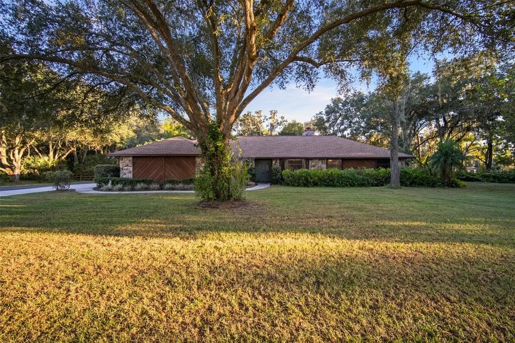 2515 PEMBERTON CREEK DRIVE SEFFNER, FL 33584