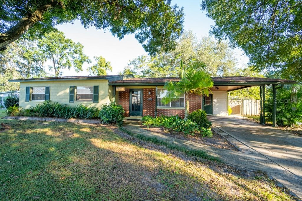 2306 CAROL LOOP PLANT CITY, FL 33563