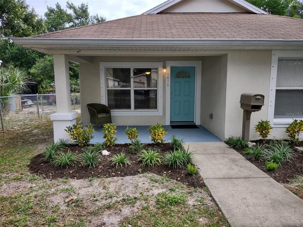 1638 NEWARK STREET S ST PETERSBURG, FL 33711